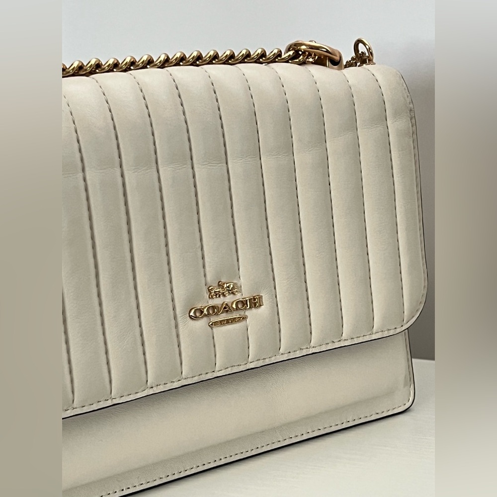 Coach Quilted Leather Shoulder Bag in Chalk White with Gold Chain - Picture 9 of 12